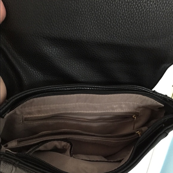 Black Crossbody Purse Handbag Golden Clasps - Picture 4 of 6